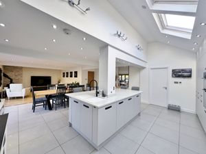 Photo 11- click for photo gallery